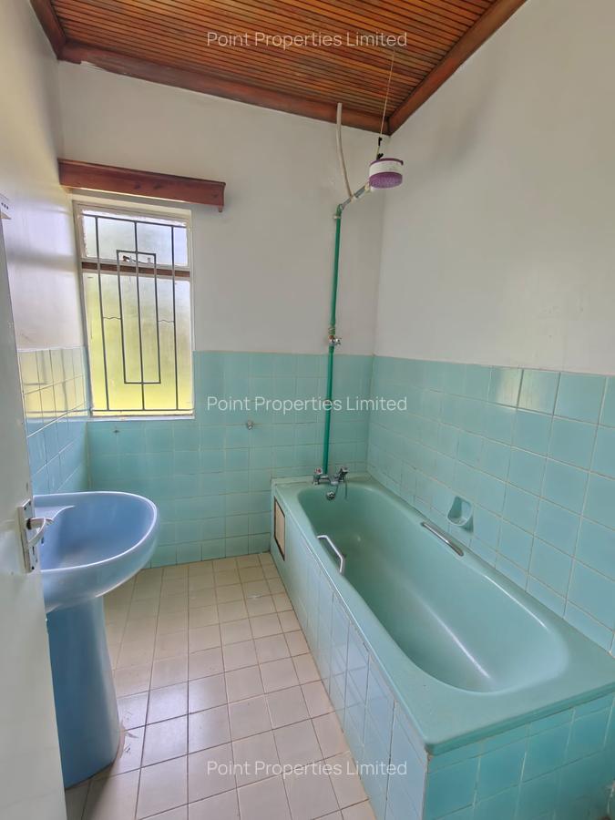 6 Bed House with En Suite in Kiambu Road - 10