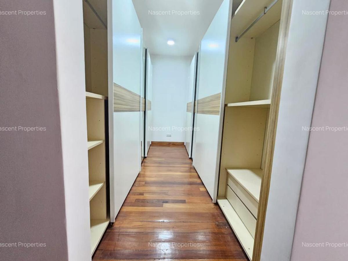 4 Bed Apartment with En Suite in General Mathenge - 11