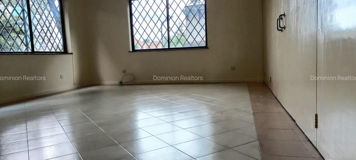 3 Bed Apartment with En Suite in Westlands Area - 7