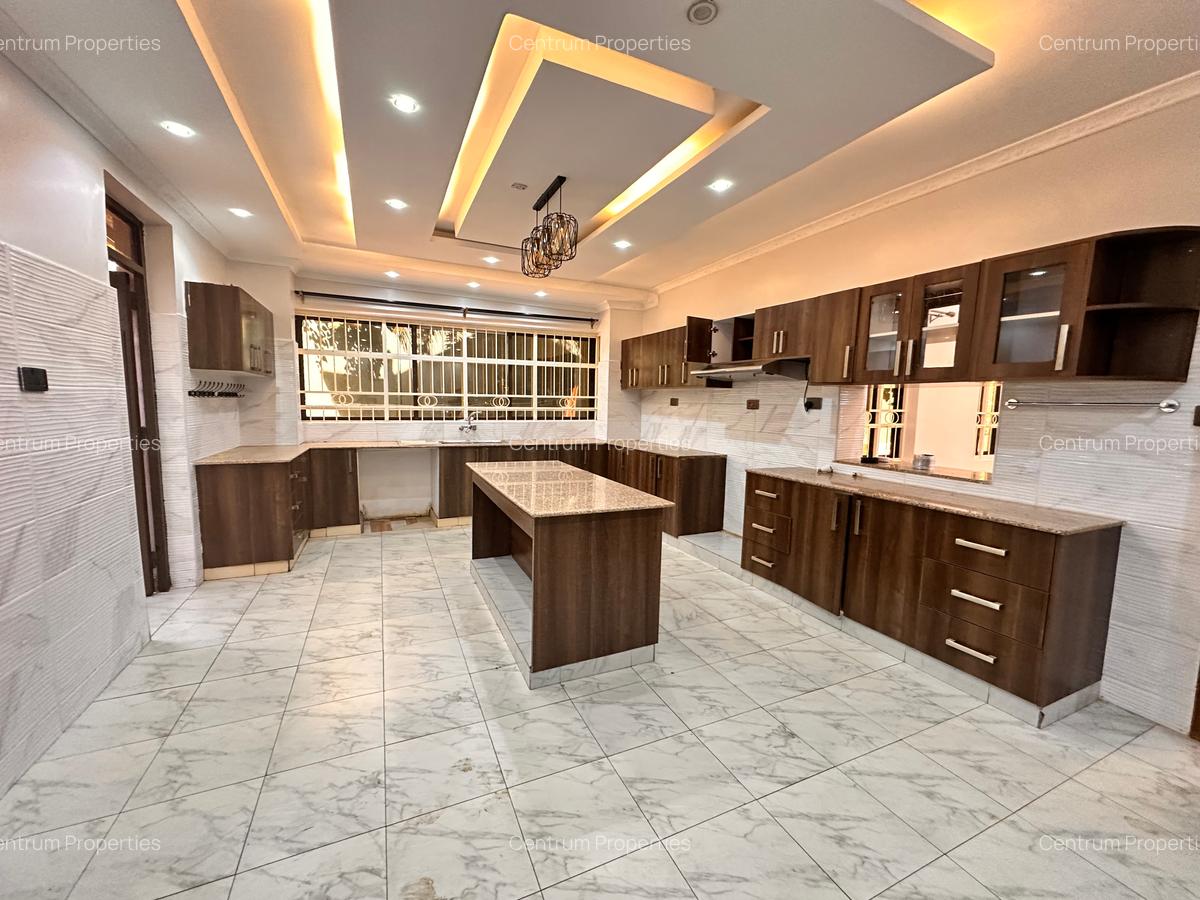 8 Bed House at Muthaiga - 19