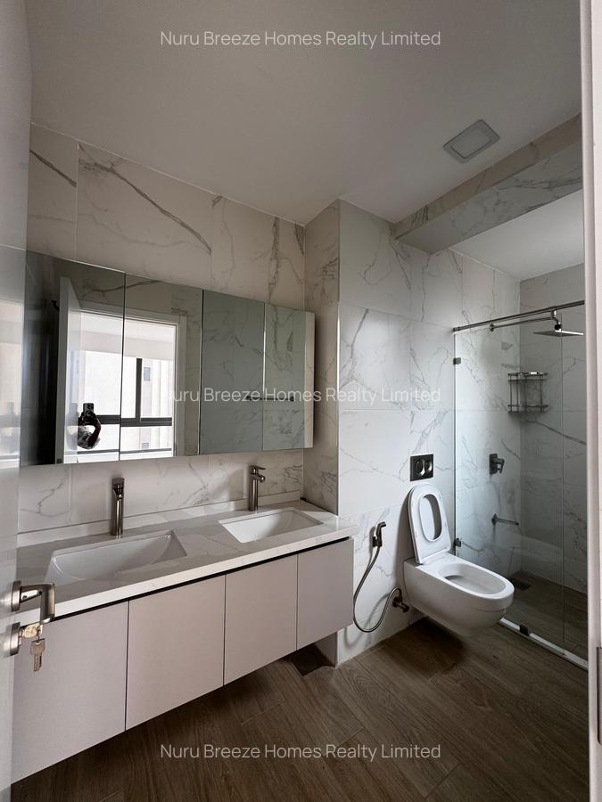 3 Bed Apartment with En Suite in Riverside - 11