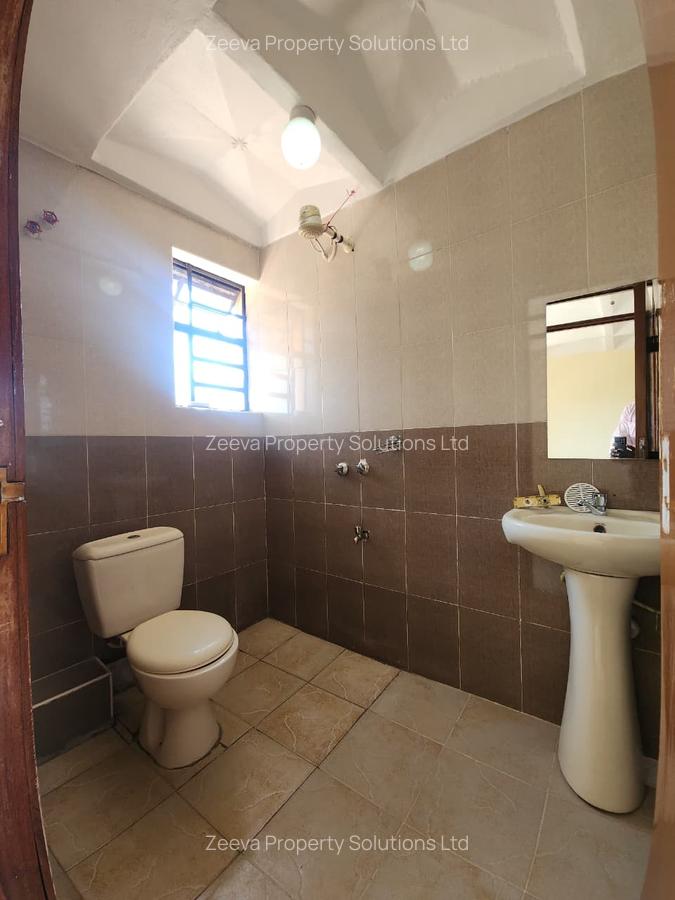 4 Bed House with En Suite in Runda - 16