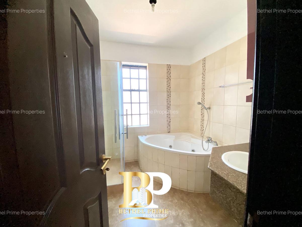 3 Bed Apartment with En Suite in General Mathenge - 10