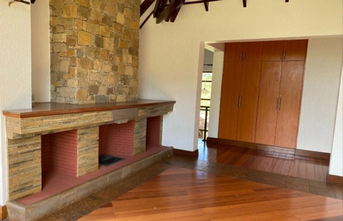 3 Bed House with En Suite at Kihingo Estate - 12