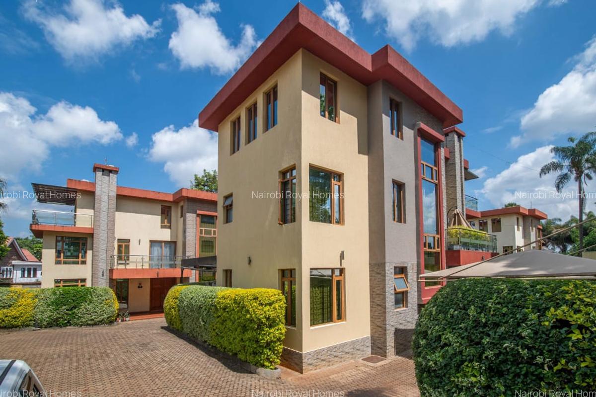 5 Bed Townhouse with En Suite at Lavington - 7
