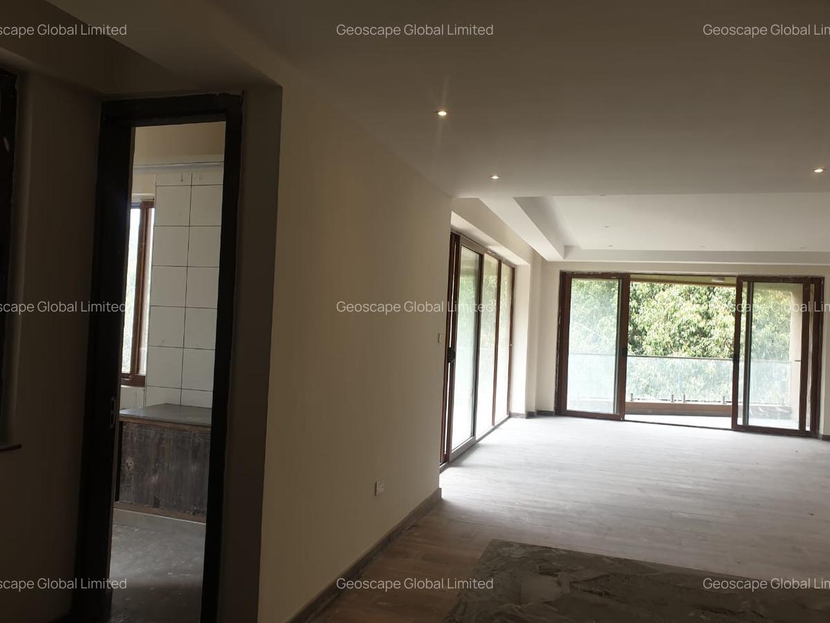 3 Bed Apartment with En Suite in General Mathenge - 9