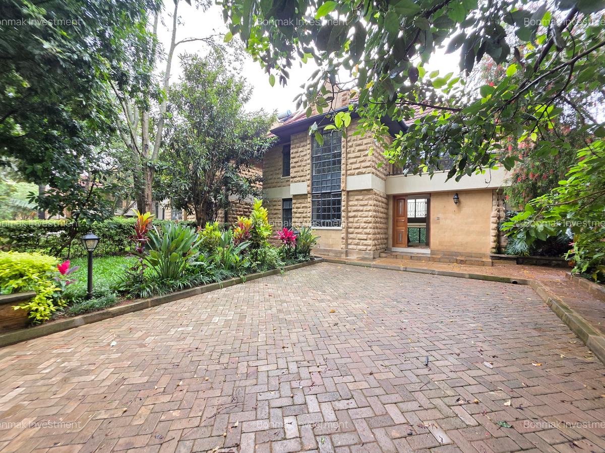 5 Bed Townhouse with En Suite at Convent Drive. - 3