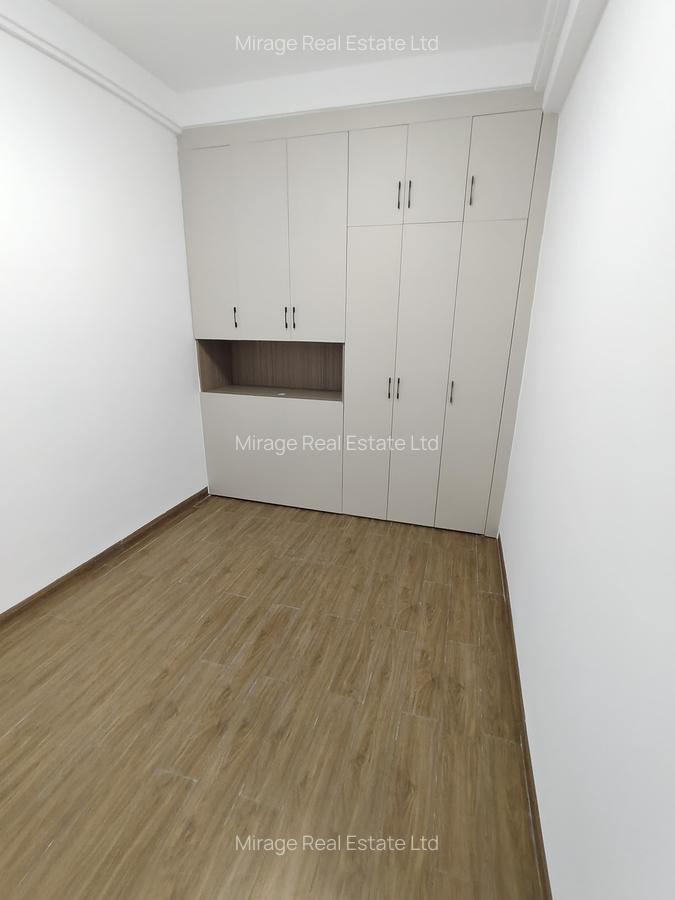 2 Bed Apartment with Swimming Pool in Kilimani - 12