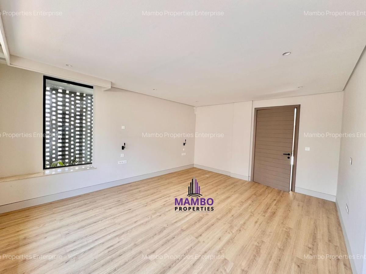 5 Bed Townhouse with En Suite at Grevillea Grove - 15