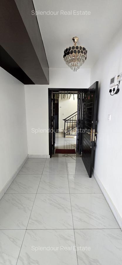 Serviced 4 Bed Apartment with En Suite in Parklands - 15