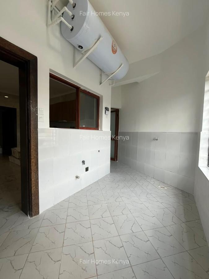 3 Bed Apartment with En Suite at Mandera Road - 8