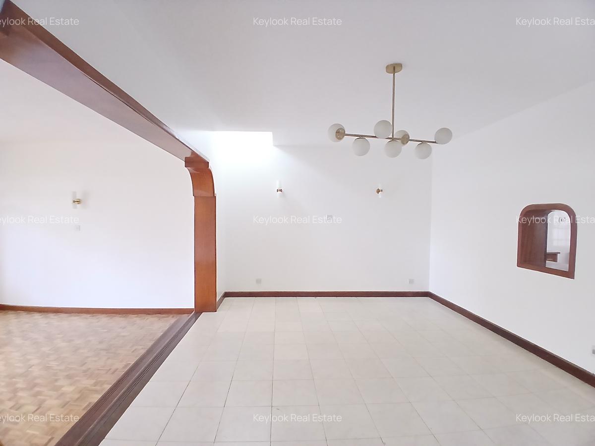 4 Bed Townhouse with En Suite at Lavington - 20