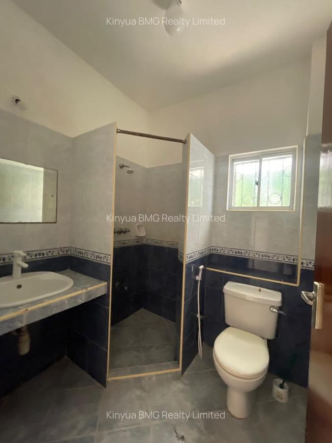 4 Bed Villa with En Suite in Nyali Area - 11
