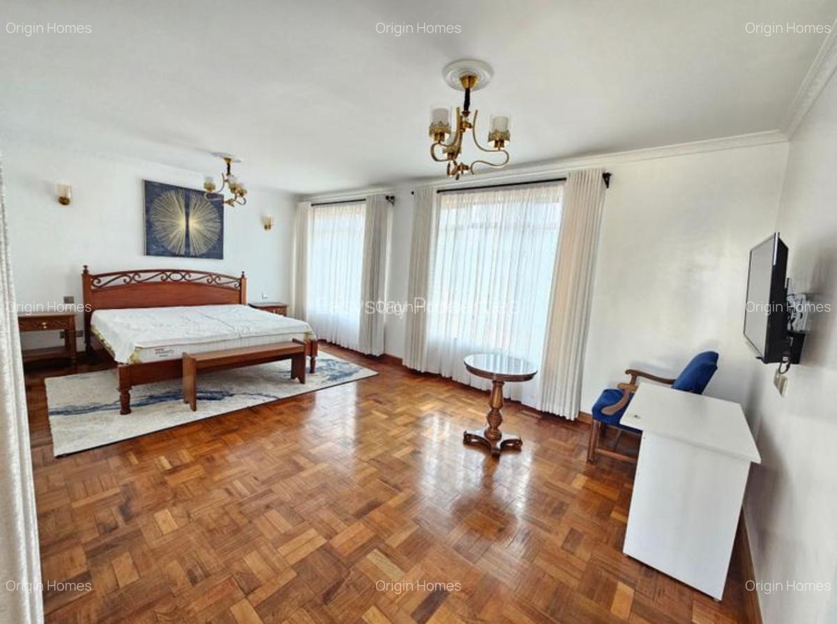 Furnished 3 Bed Apartment with En Suite at Riverside Drive - 8