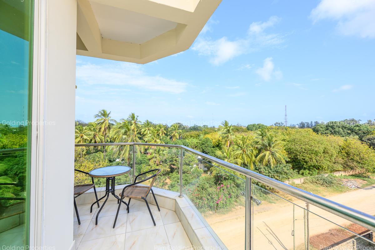 2 Bed Apartment with En Suite at Majengo - 13