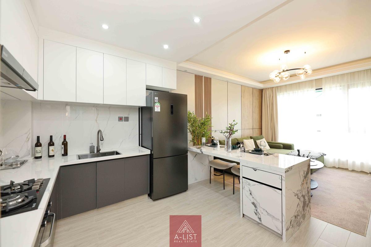 1 Bed Apartment with En Suite at Westlands Road - 3