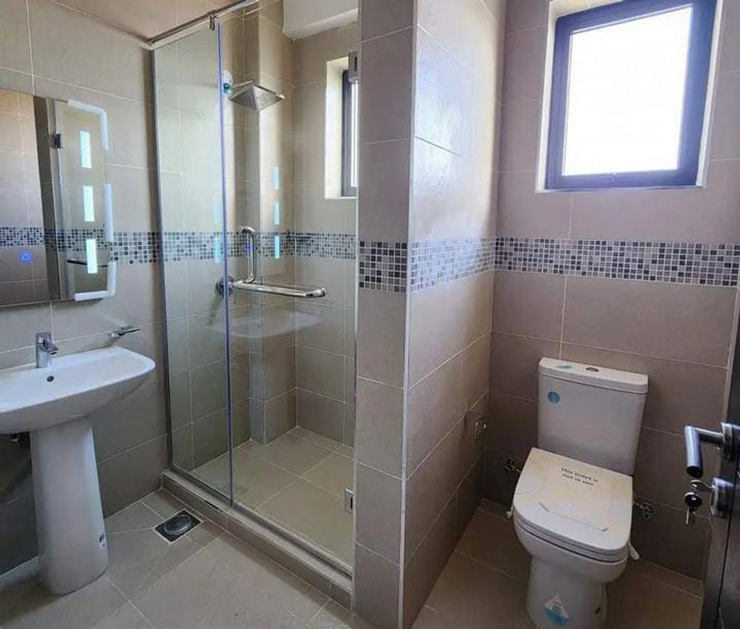 4 Bed Apartment with En Suite in Lavington - 6