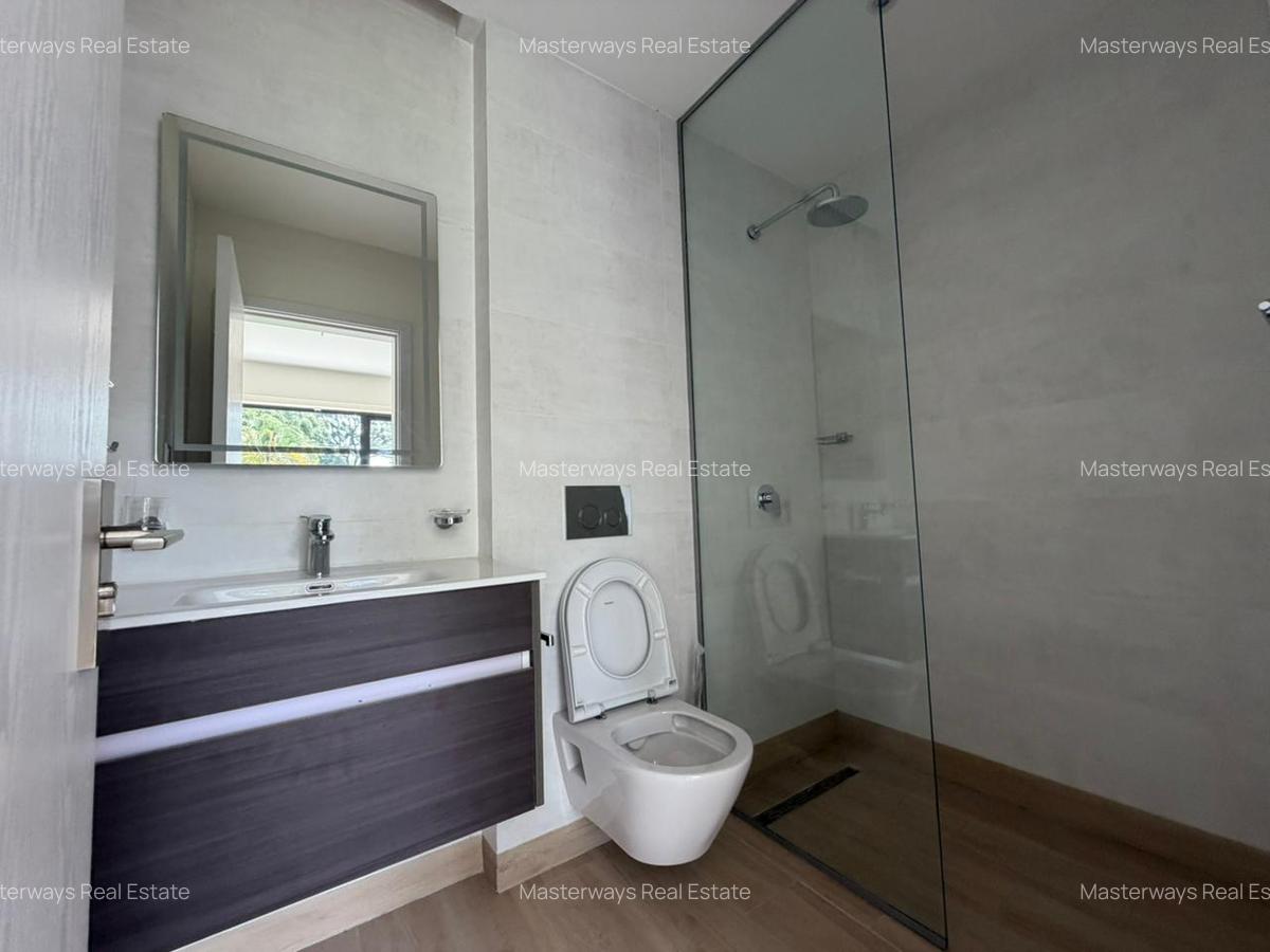 6 Bed Villa with En Suite in Kyuna - 7