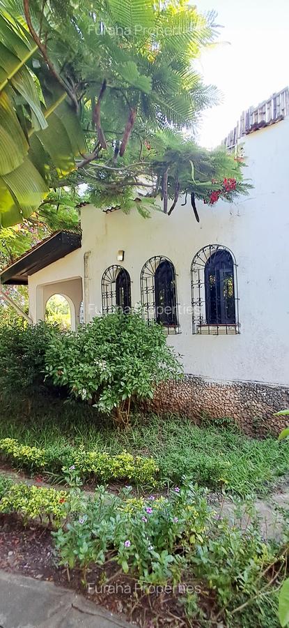 2 Bed Townhouse with En Suite at Nyali - 3