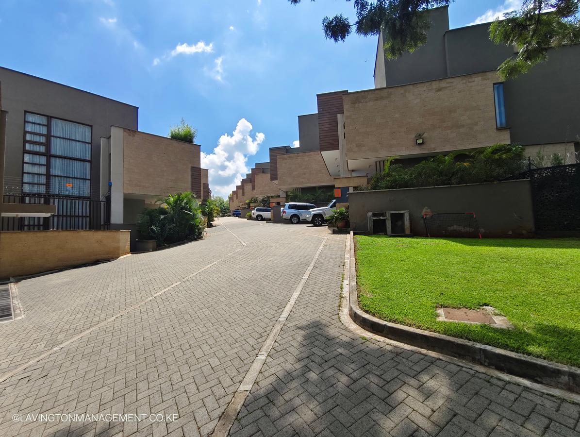 4 Bed Townhouse with En Suite at Chalbi Drive - 7