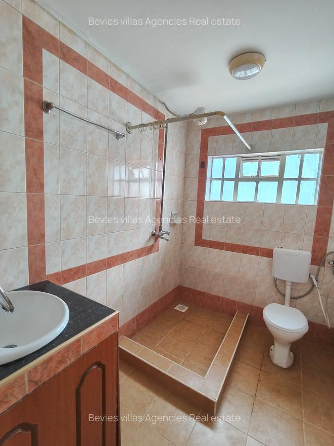 5 Bed Townhouse with En Suite at Westlands - 7