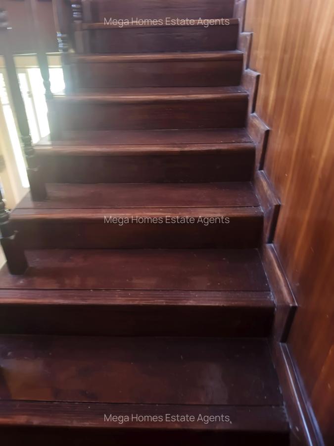 4 Bed House with En Suite in Runda - 6