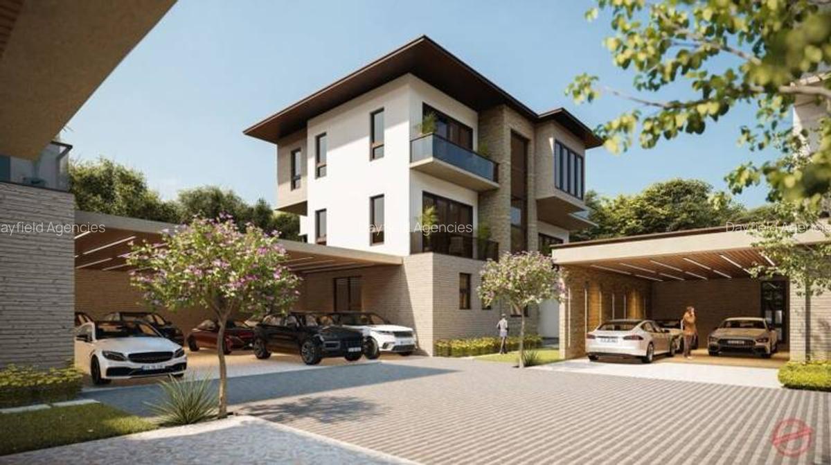 5 Bed House with En Suite in Lavington - 1