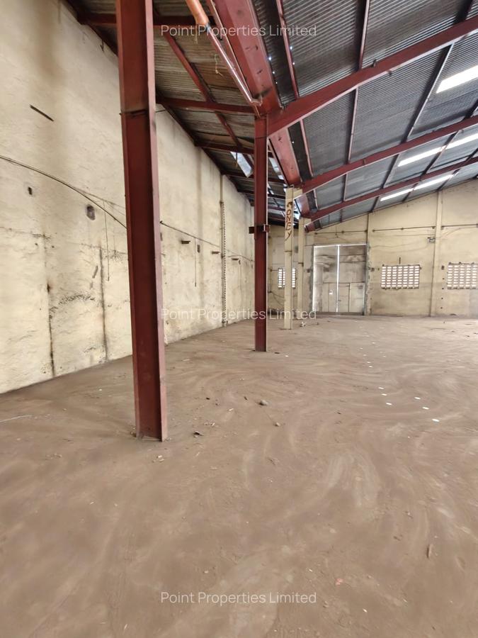 Warehouse with Parking in Industrial Area - 8