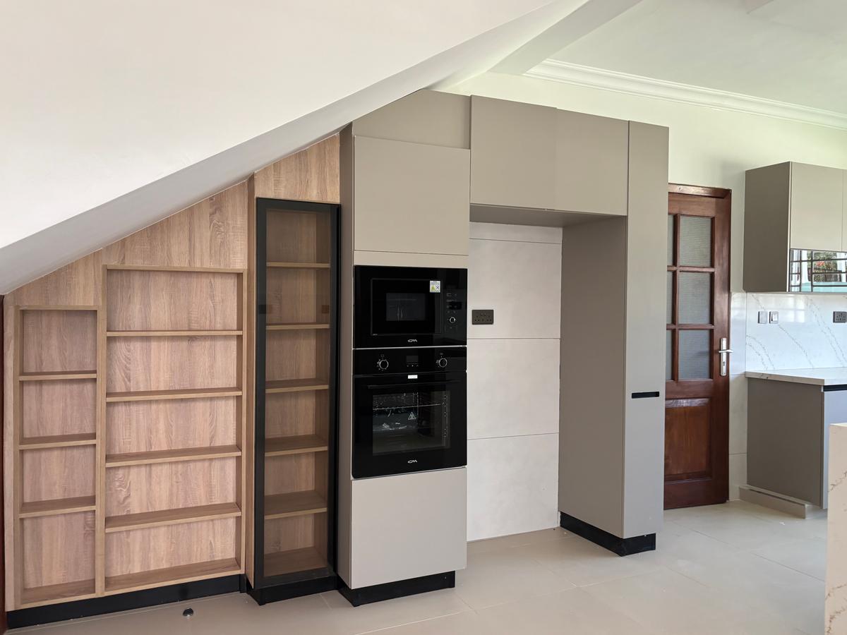 4 Bed House with En Suite in Karen - 9