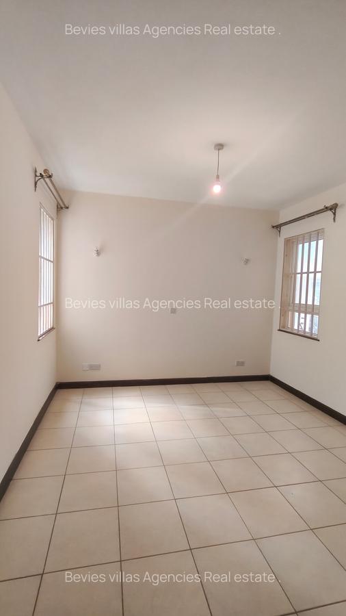 2 Bed Apartment with En Suite at Brookside - 10