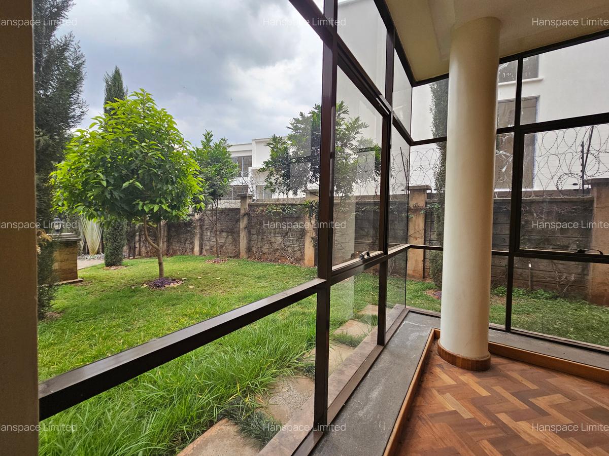 5 Bed Villa with En Suite in Lavington - 14