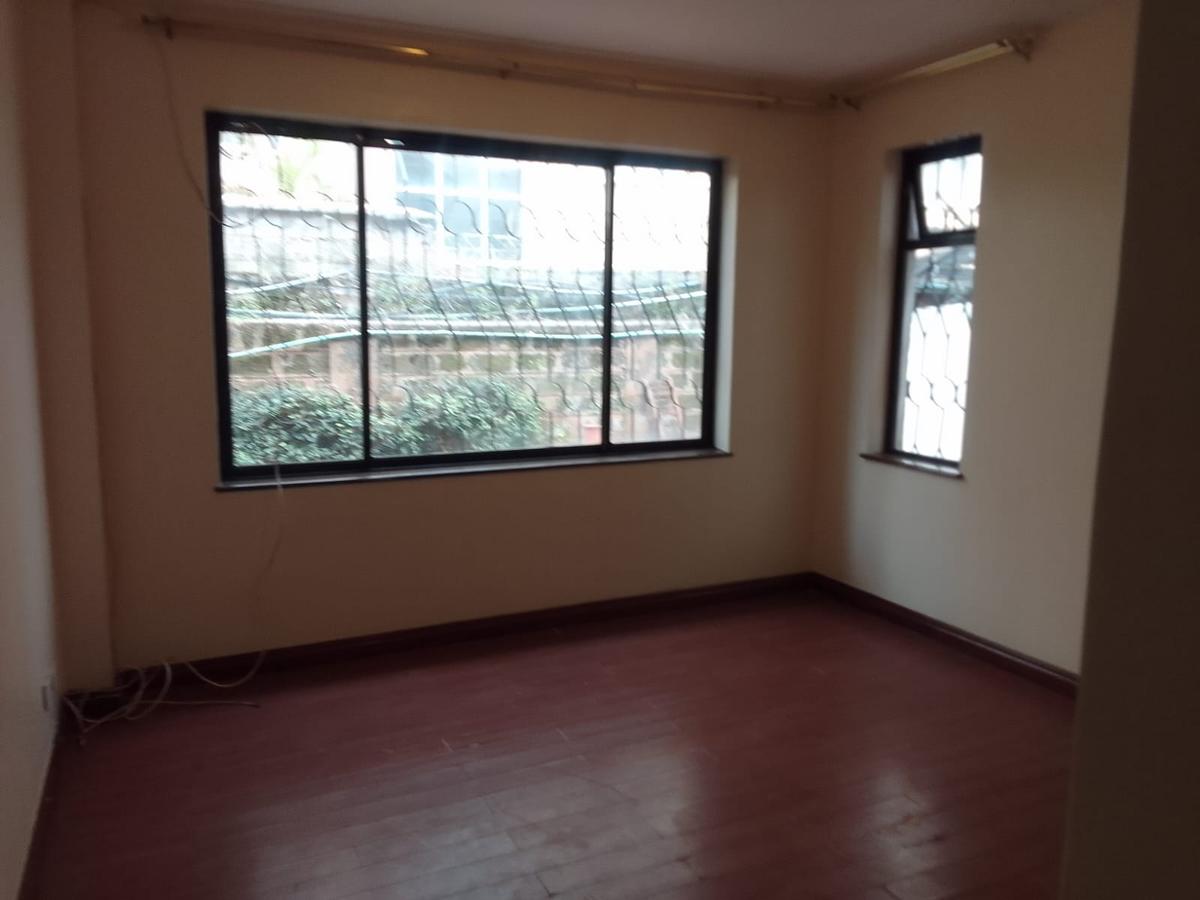 4 Bed Villa with En Suite in Westlands Area - 2