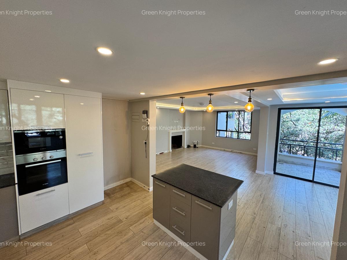 3 Bed Apartment with En Suite in Lavington - 13