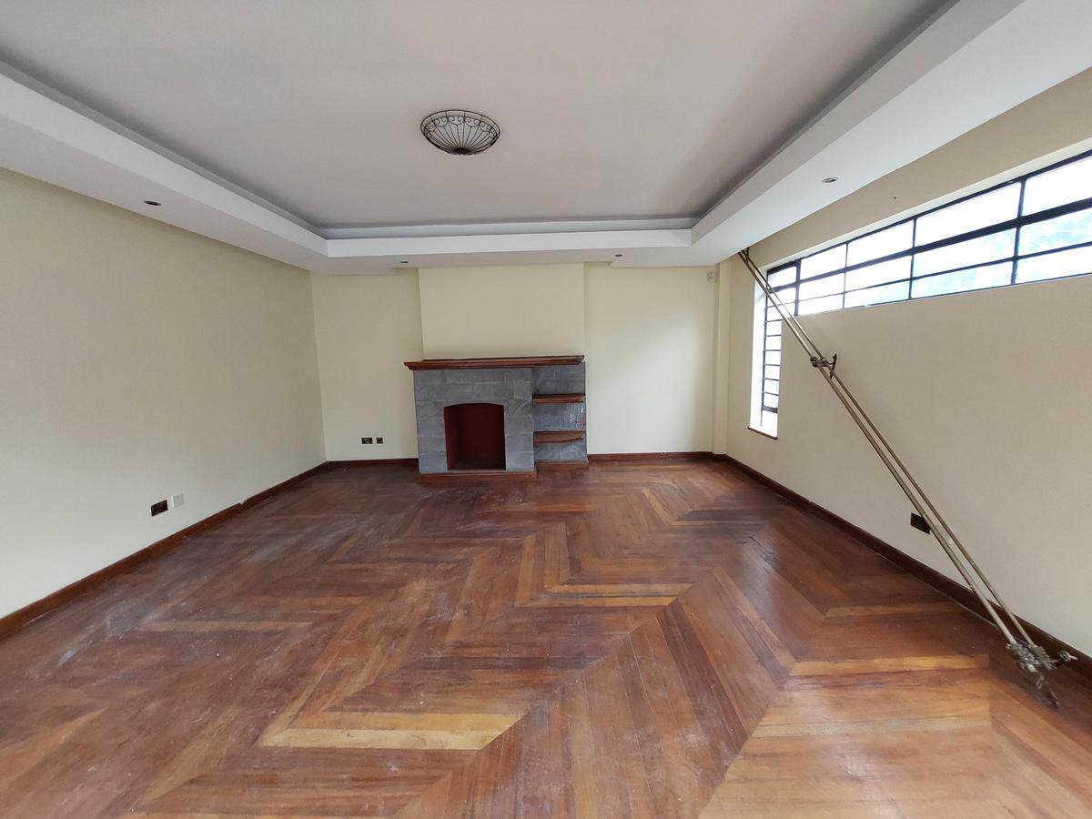 5 Bed Townhouse with En Suite at Convent Drive - 7