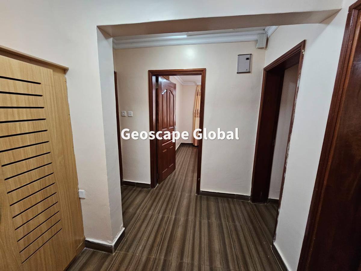 Furnished 3 Bed Apartment with En Suite in Rosslyn - 9