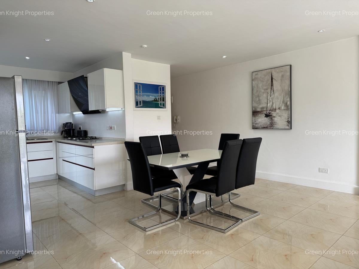 Serviced 2 Bed Apartment with En Suite in Westlands Area - 16