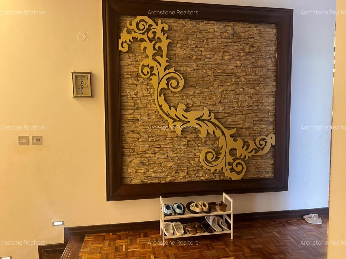 5 Bed House with En Suite in Runda - 15