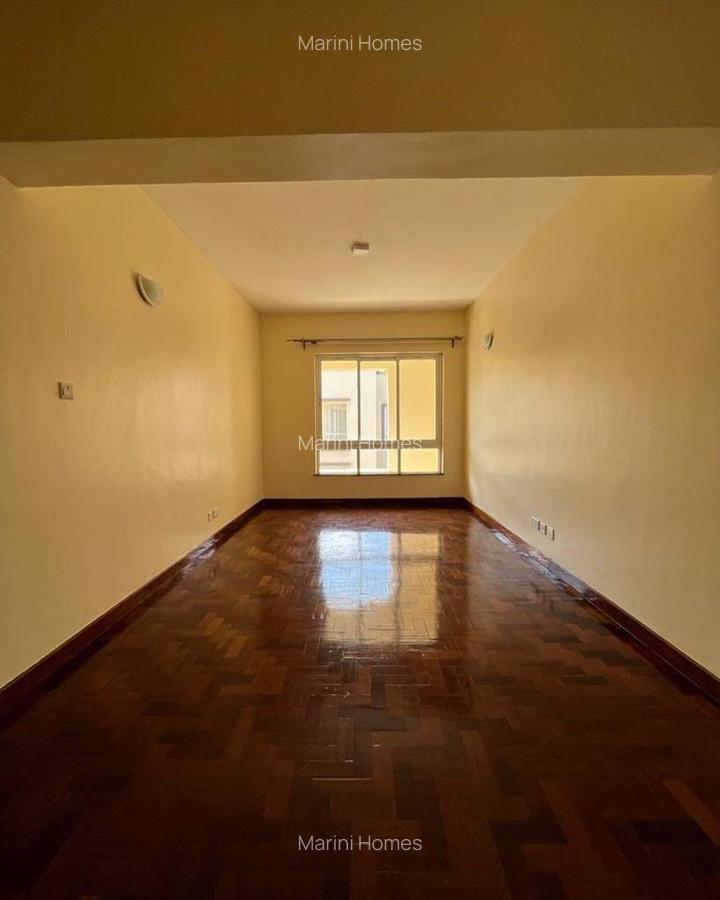 5 Bed Townhouse with En Suite in Lavington - 18