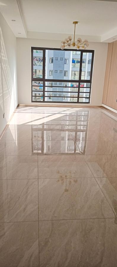 1 Bed Apartment with En Suite at Othaya Rd - 2