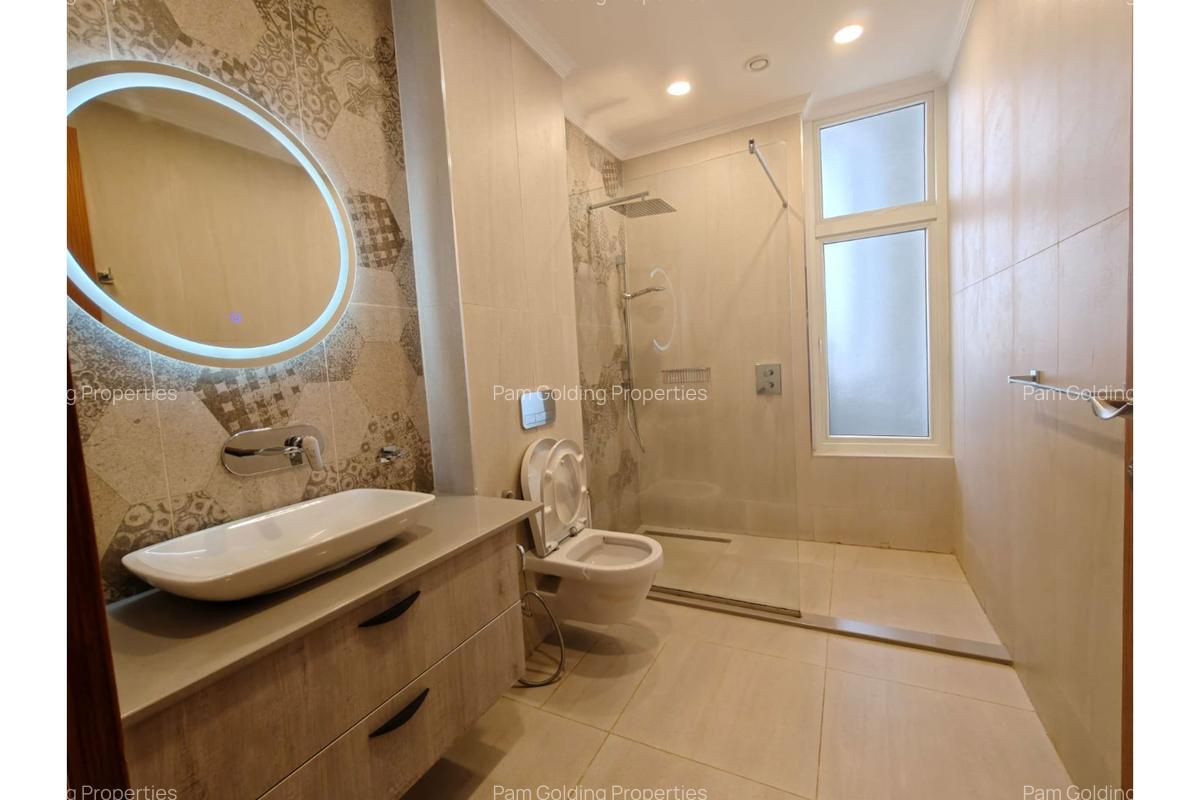 2 Bed House with En Suite in Parklands - 15