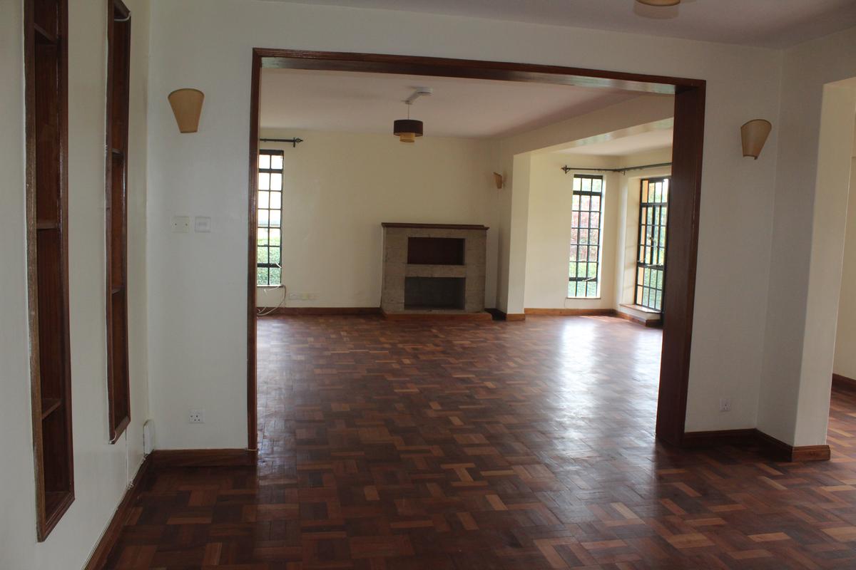 4 Bed Villa with En Suite in Runda - 10
