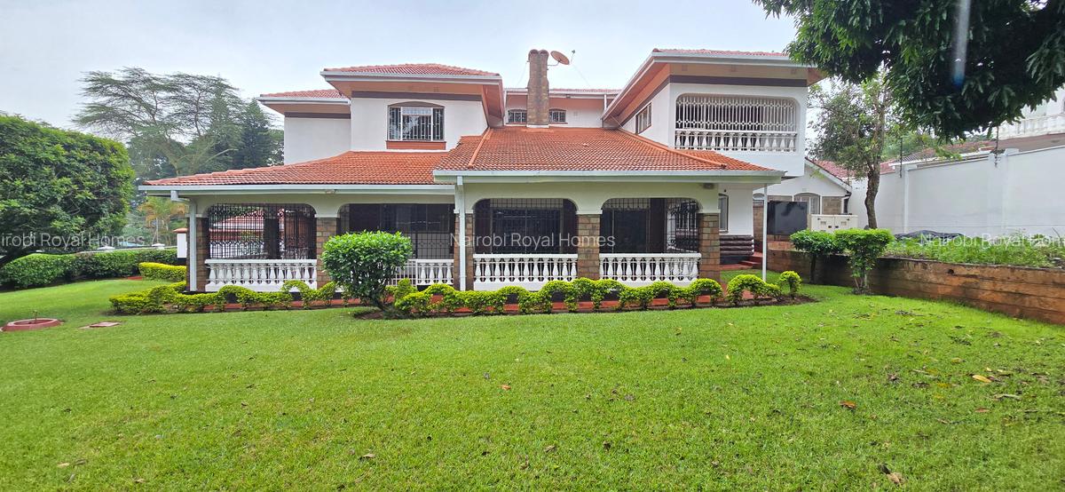 5 Bed House with En Suite at Rosslyn Road - 2
