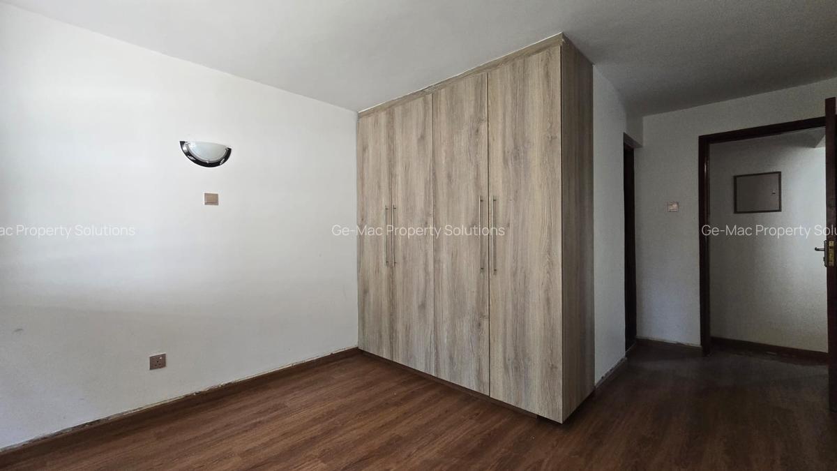 5 Bed House with En Suite in Kitisuru - 11