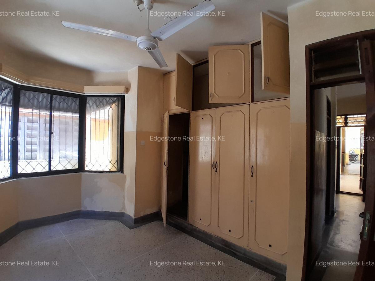2 Bed Apartment with Borehole in Mtwapa - 9