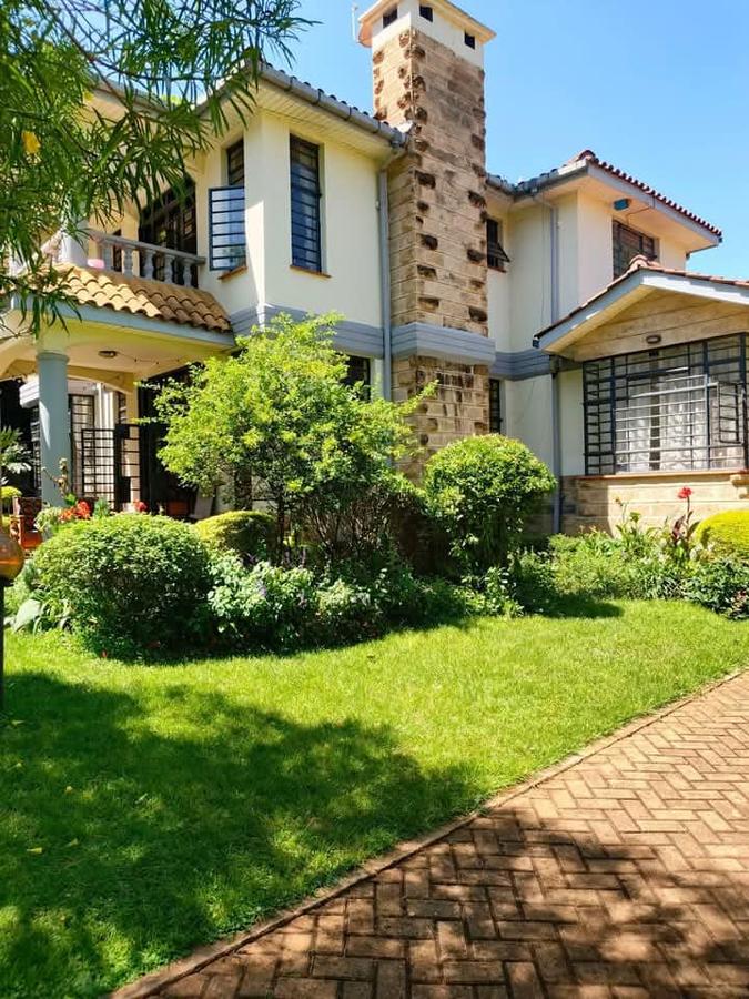 4 Bed House with Swimming Pool in Rosslyn - 3