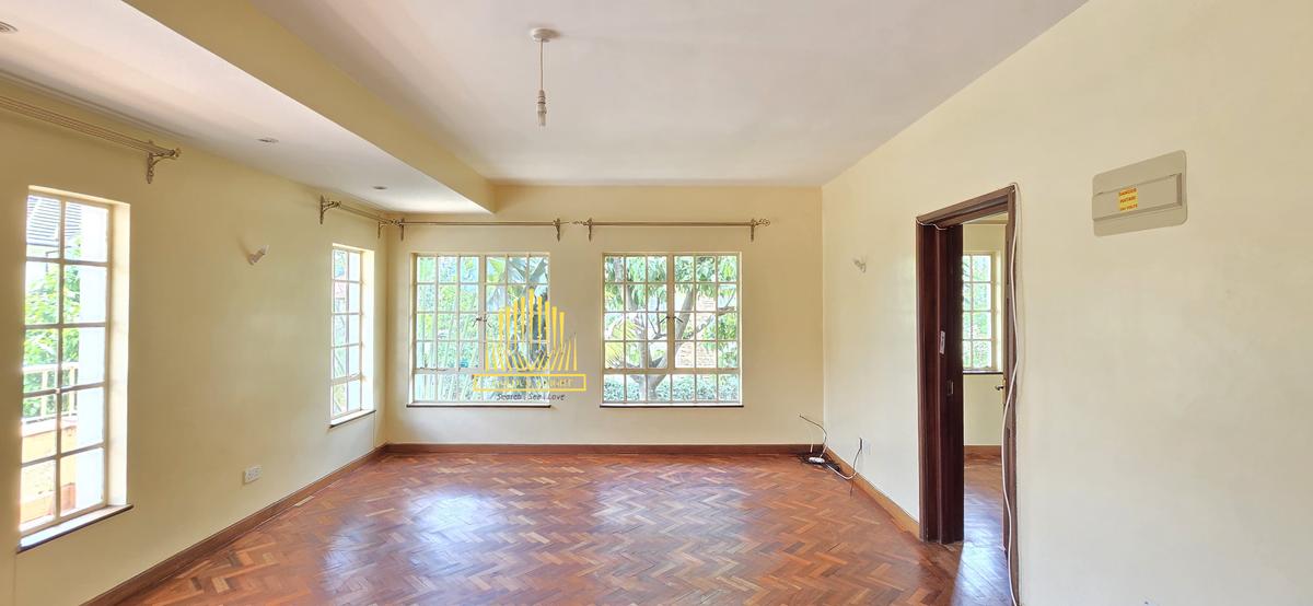 5 Bed Townhouse with En Suite in Lavington - 14