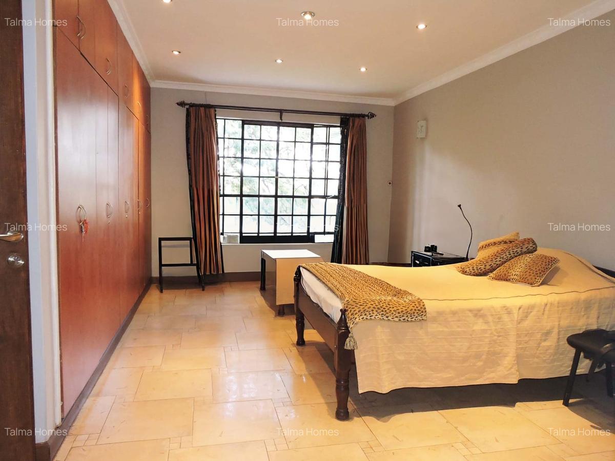 4 Bed Townhouse with En Suite at Off Peponi Road - 7