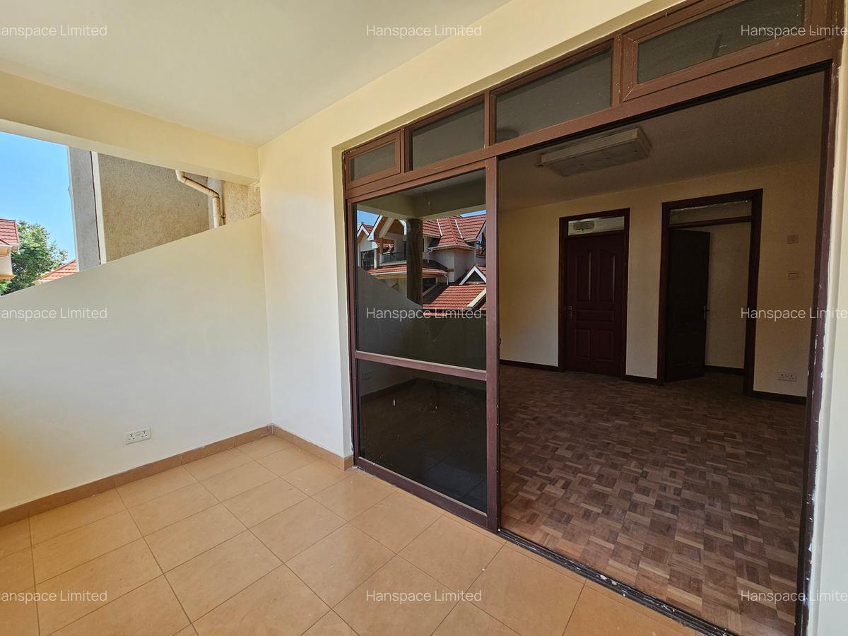 4 Bed Townhouse with En Suite in Kileleshwa - 4