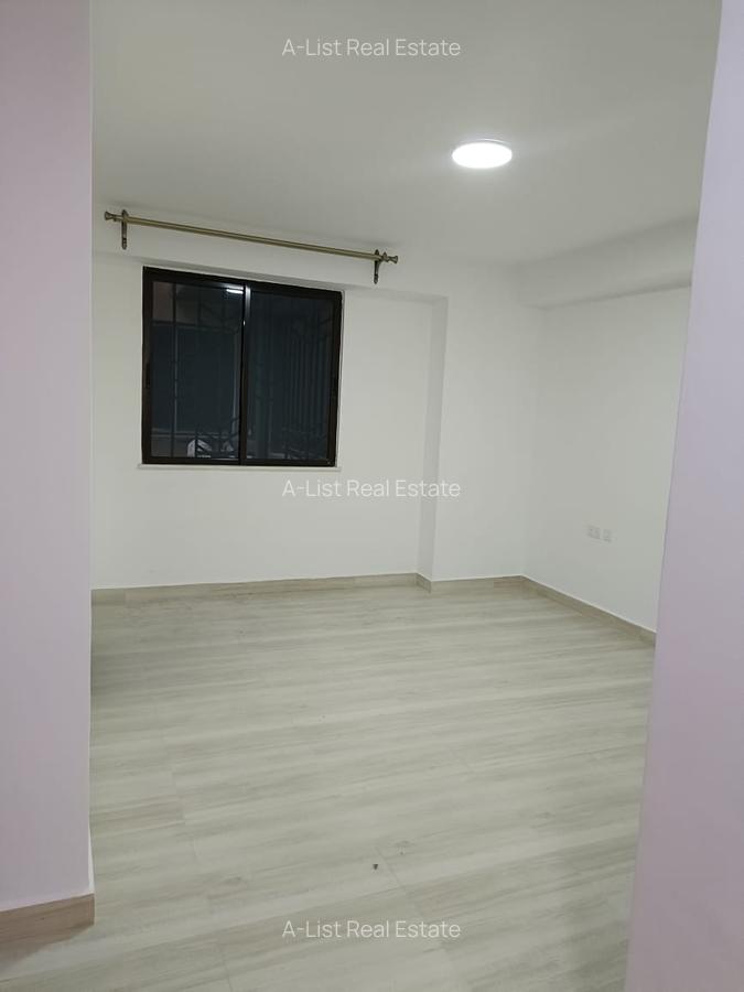 4 Bed Apartment with En Suite at 1St Parklands - 14