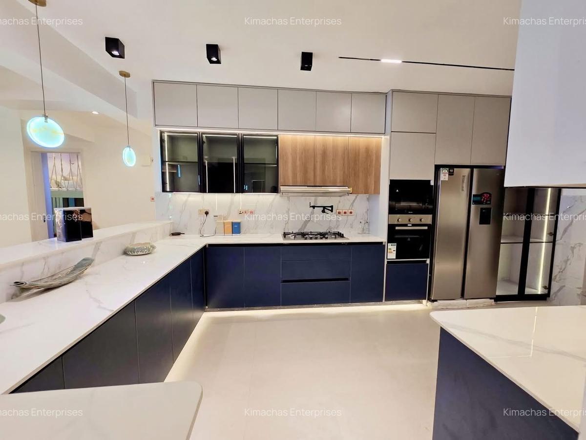 3 Bed Apartment with En Suite at Links Road - 7